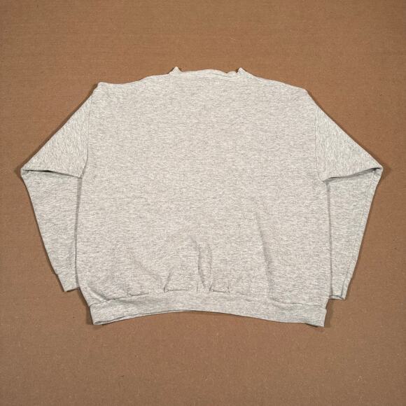 Vintage Winnie the Pooh Gray Embroidered Crewneck Sweatshirt Made in USA Large - Picture 3 of 7